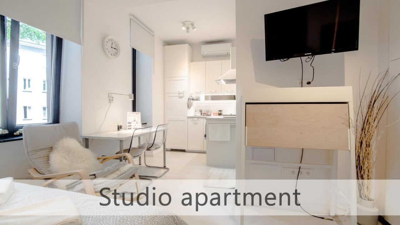 White Apartments With Ac By Kovee Bratislava Exterior photo